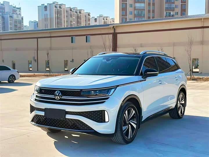 Фото 2 - Volkswagen Tavendor