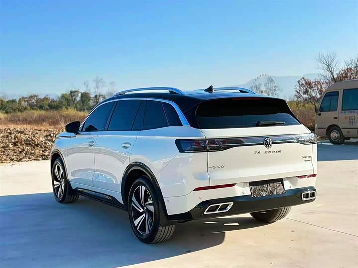 Фото 8 - Volkswagen Tavendor