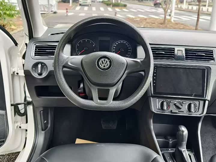 Фото 8 - Volkswagen Santana