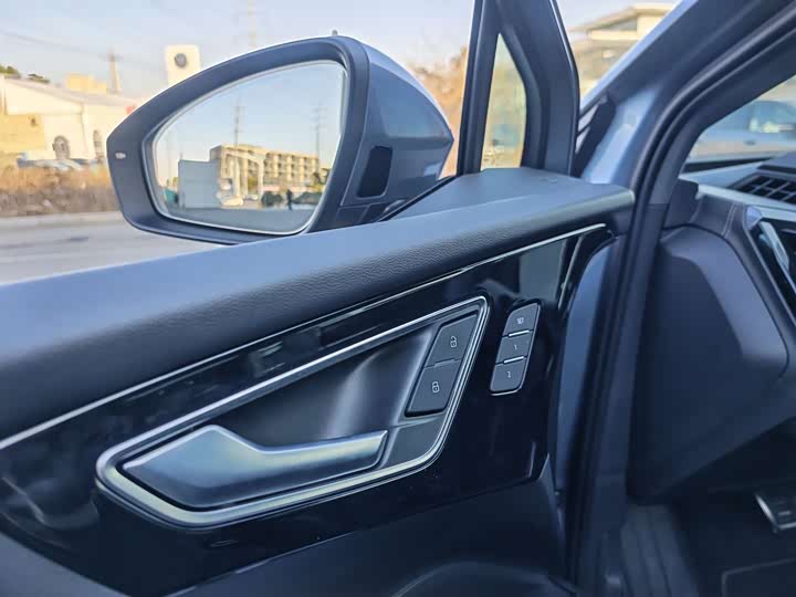 Фото 5 - Audi Q4 e-tron