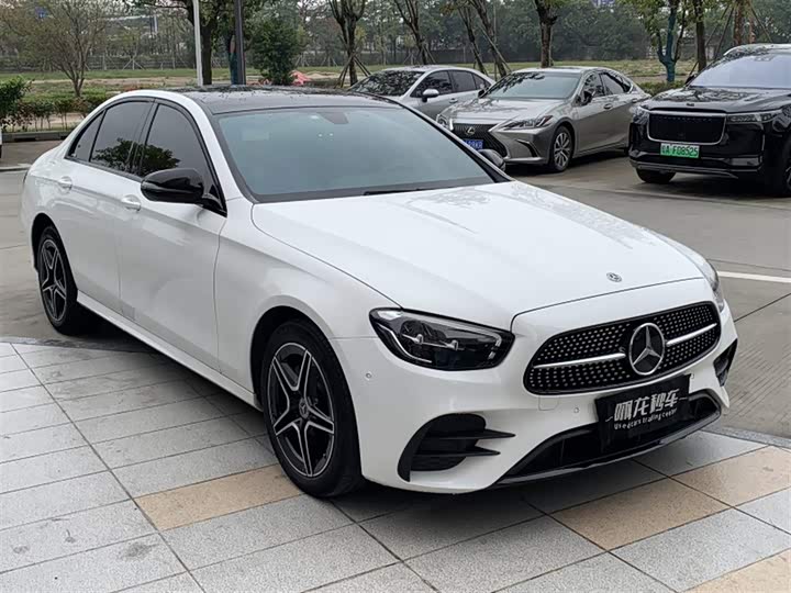 Фото 2 - Mercedes-Benz E-Class