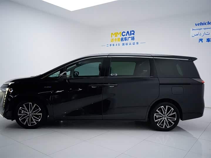 Photo 4 - GAC Trumpchi E8