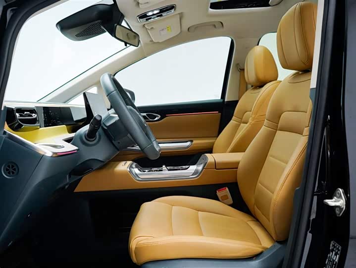 Photo 5 - GAC Trumpchi E8