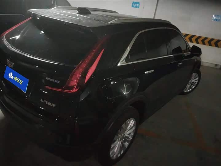 Фото 3 - Cadillac XT4