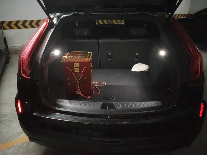 Фото 4 - Cadillac XT4