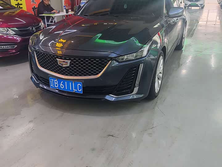 Фото 1 - Cadillac CT5