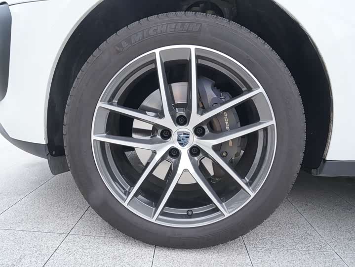 Фото 7 - Porsche Macan