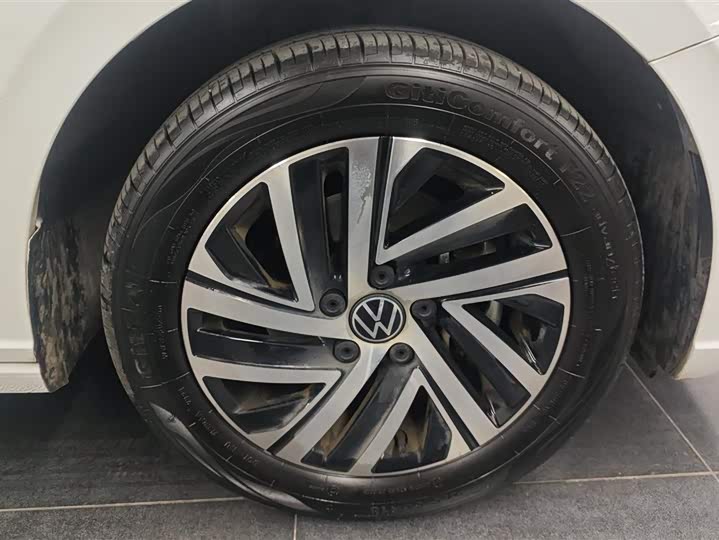 Фото 6 - Volkswagen Lavida