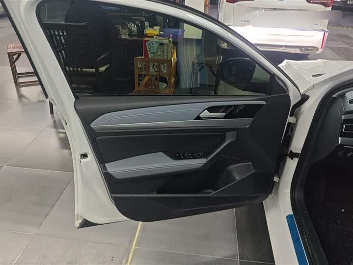 Фото 7 - Volkswagen Lavida