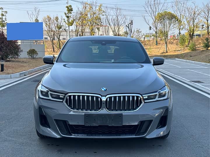 Photo 2 - BMW 6 Series GT