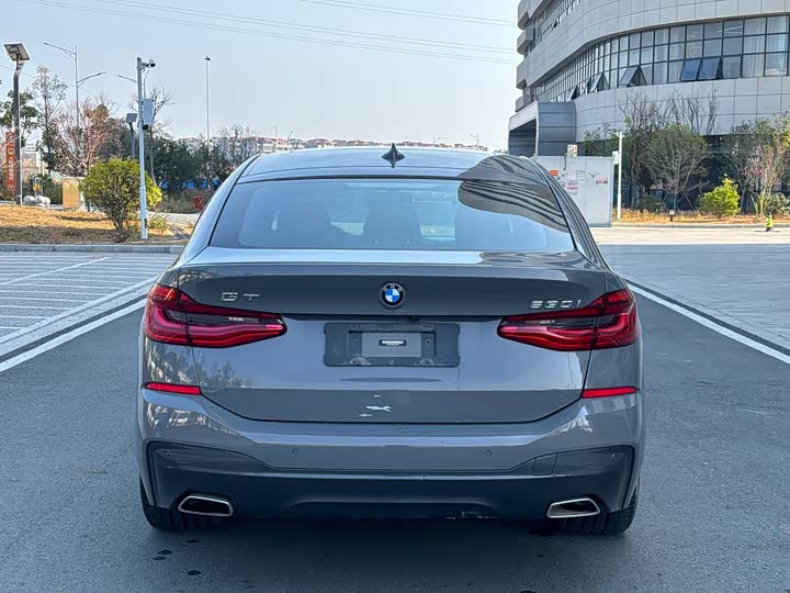 Photo 7 - BMW 6 Series GT