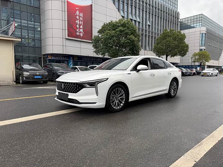 Photo 1 - Bestune B70