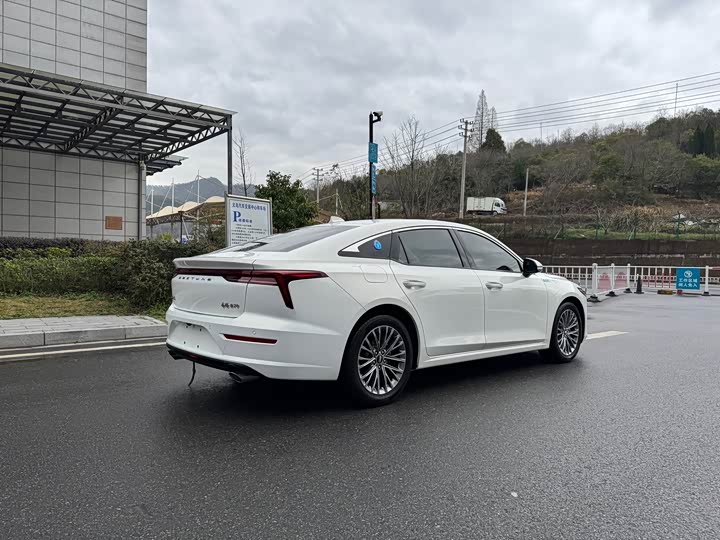 Photo 5 - Bestune B70