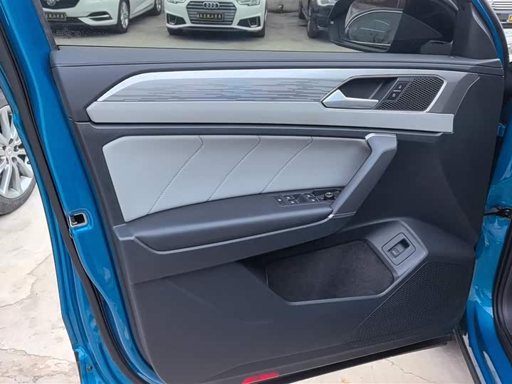 Фото 7 - Volkswagen Tayron