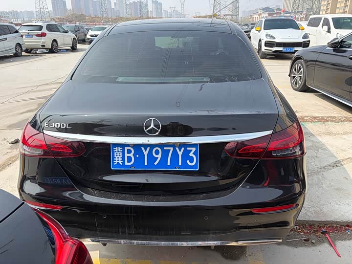 Фото 8 - Mercedes-Benz E-Class