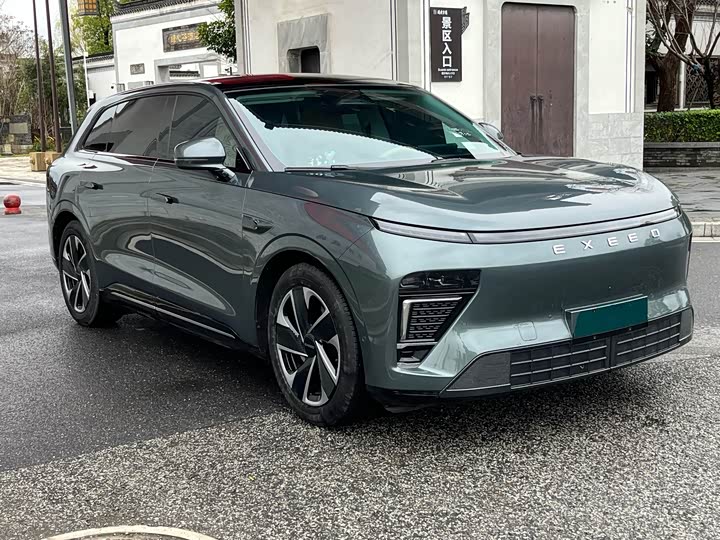 Photo 3 - Exeed Sterra ET