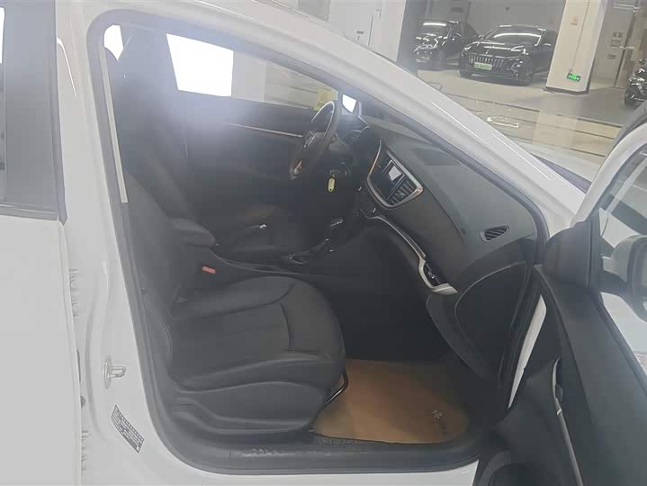 Photo 8 - Buick Excelle GT