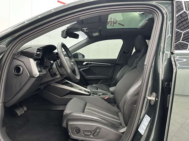 Фото 5 - Audi A3