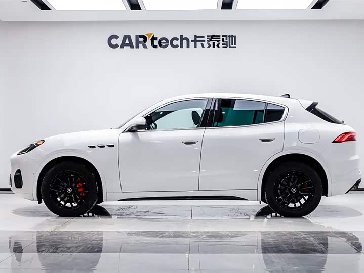 Фото 3 - Maserati Grecale