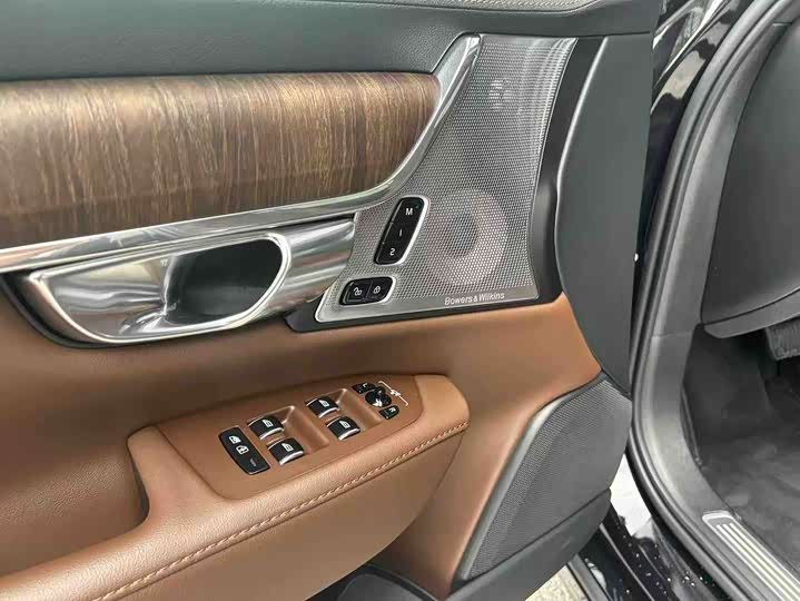 Фото 4 - Volvo S90 Hybrid