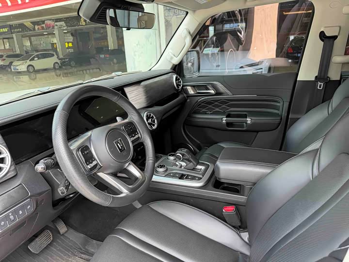 Фото 7 - Tank 300