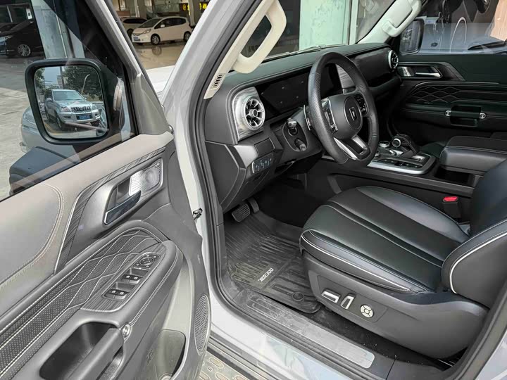 Фото 8 - Tank 300