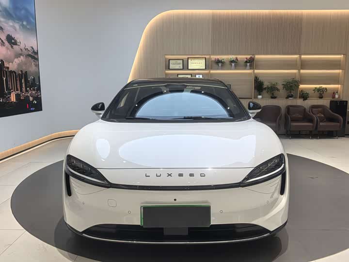 Фото 3 - Luxeed S7