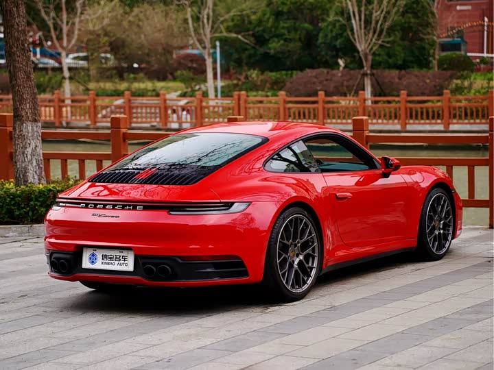 Фото 5 - Porsche 911