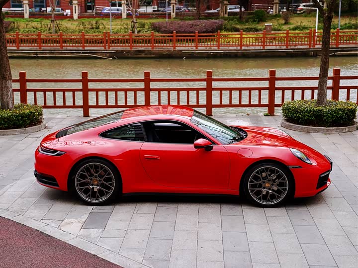 Фото 8 - Porsche 911