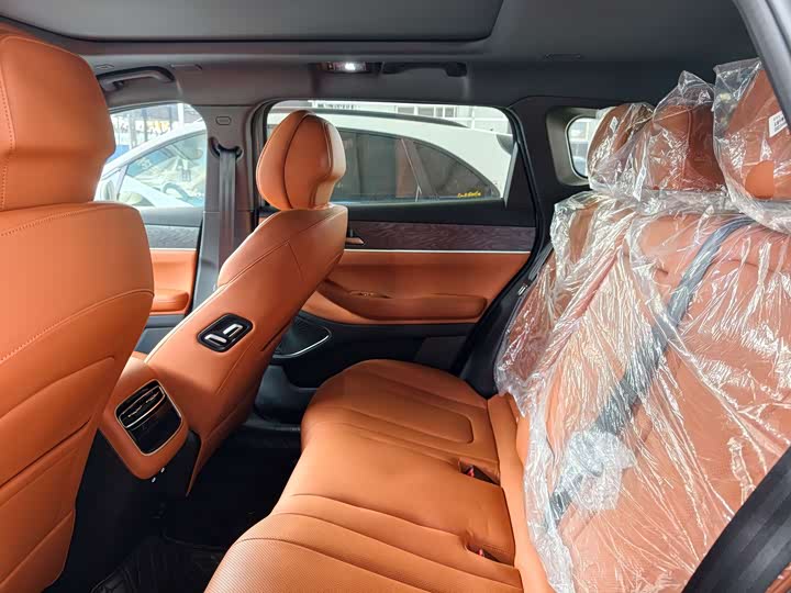 Фото 8 - Exeed ET5