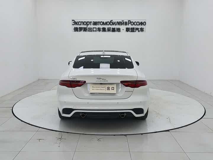 Фото 5 - Jaguar XE L