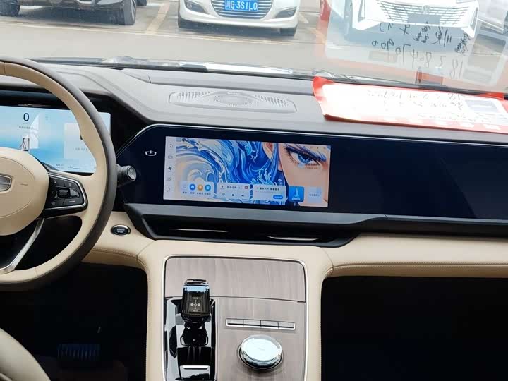 Photo 4 - Geely Monjaro