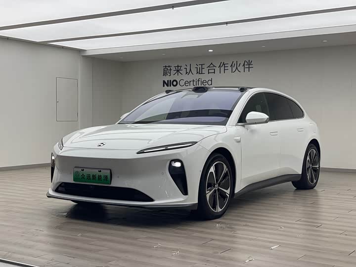 Фото 3 - Nio ET5T