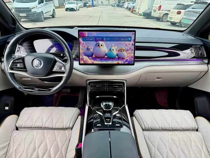 Фото 3 - BYD Tang Hybrid/EV