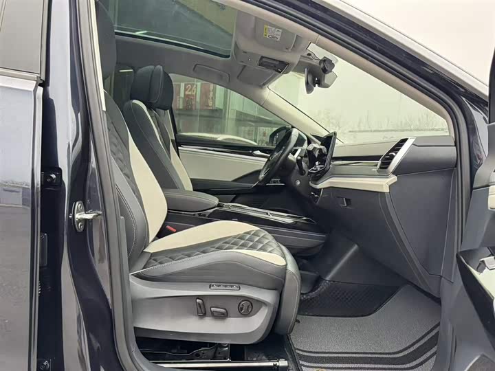 Фото 6 - Volkswagen ID.6 Crozz