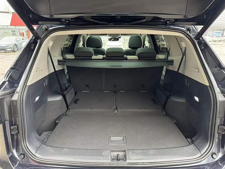 Фото 7 - Volkswagen ID.6 Crozz