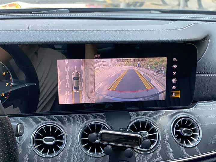 Фото 9 - Mercedes-Benz CLS-Class