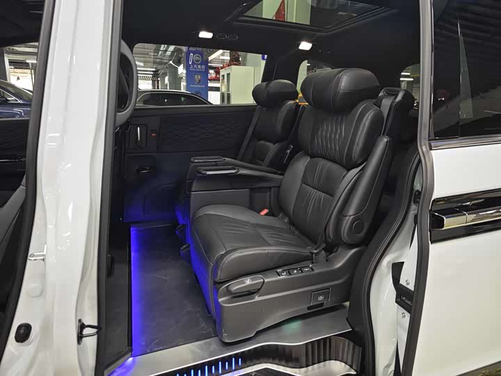 Photo 6 - Honda Elysion