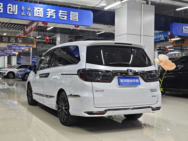 Photo 7 - Honda Elysion