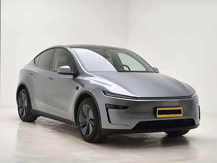 Photo 3 - Tesla Model Y