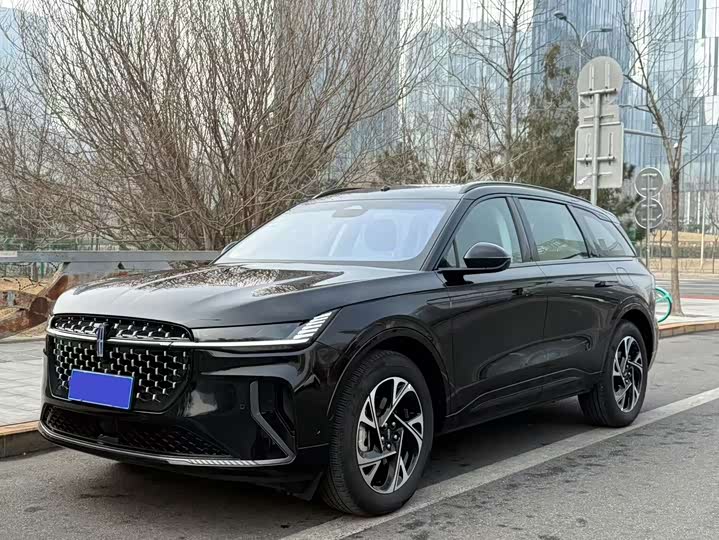 Фото 1 - Lincoln Nautilus