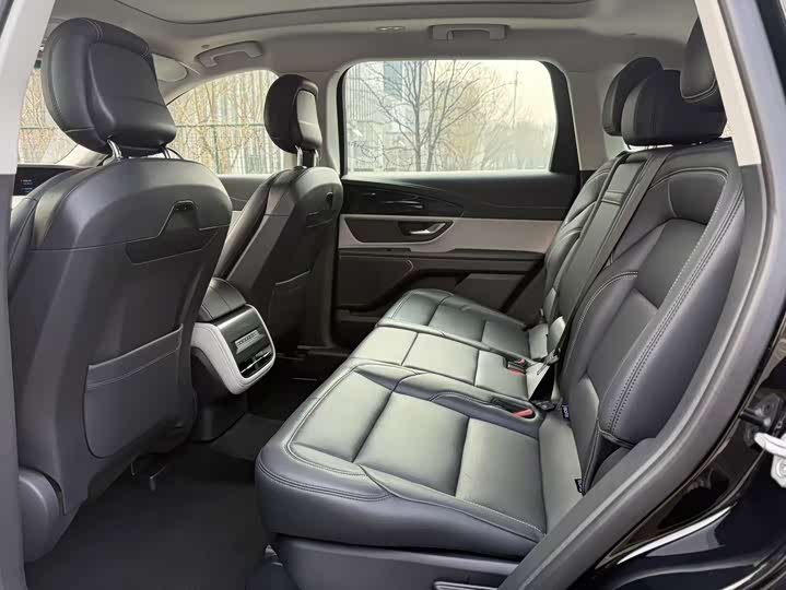 Фото 5 - Lincoln Nautilus