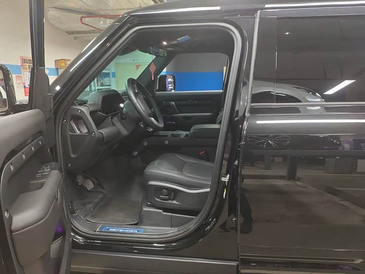 Фото 3 - Land Rover Defender