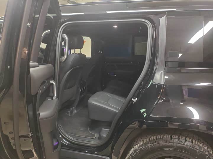 Фото 4 - Land Rover Defender