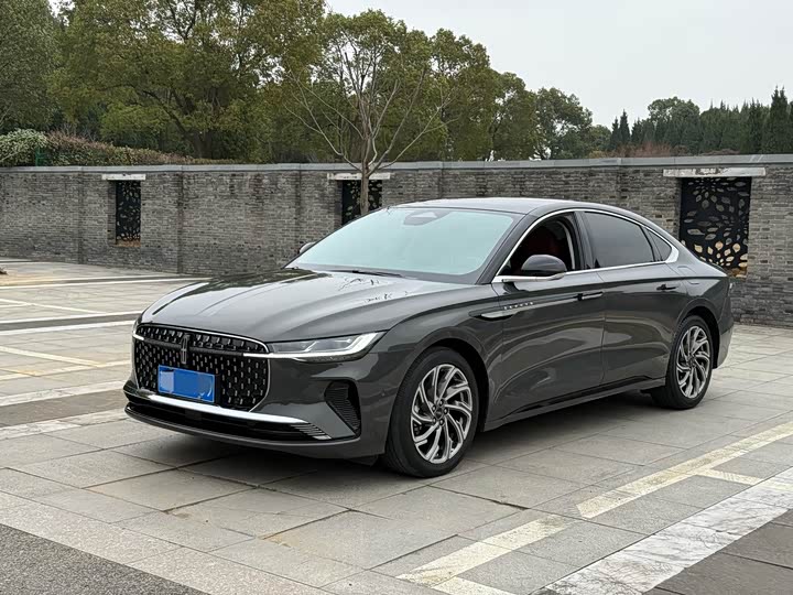 Photo 1 - Lincoln Z (Zephyr)