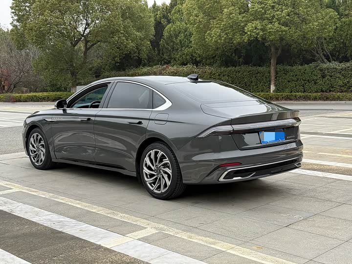 Photo 4 - Lincoln Z (Zephyr)