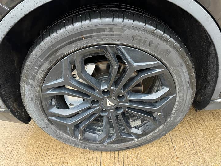 Фото 5 - Changan Deepal SL03