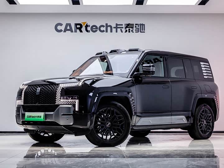 Фото 1 - BYD Yangwang U8