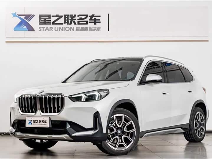 Фото 2 - BMW X1