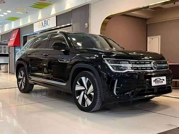 Photo 3 - Volkswagen Teramont X